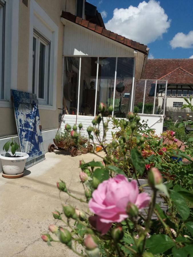 Campagn'Arts Bed and Breakfast Villechétif Exteriör bild